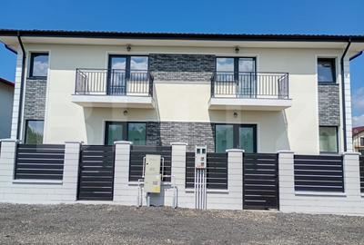 Duplex cu 4 camere cu Canalizare în Aleea Tudor Neculai