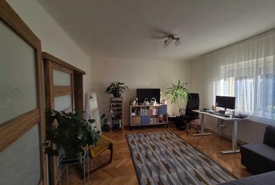 Casă cu 4 camere în Titulescu - 7