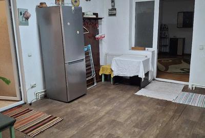 Casă cu 5 camere cu Teren 212 Mp în Central - 2