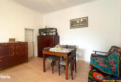 Casă cu 3 camere cu Teren 446 Mp în Unirii