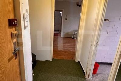 Apartament cu 3 camere semidecomandat în Ultracentral
