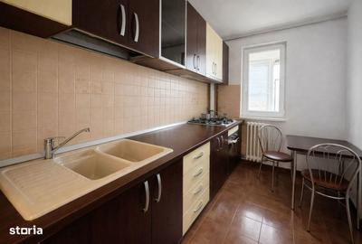 Apartament cu 2 camere decomandat, mobilat în Complex Studențesc