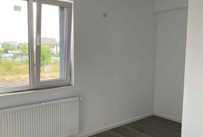 Casă cu 4 camere cu Teren 70 Mp în Central - 9