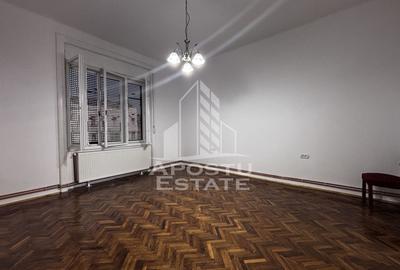 Apartament cu 3 camere nedecomandat în Iosefin