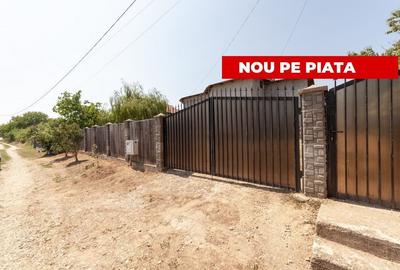Casă individuală cu 4 camere cu Canalizare în Nord-Est