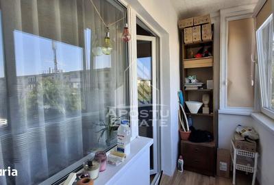 Apartament cu 2 camere semidecomandat în Micălaca