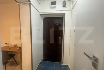 Garsonieră decomandată în Micro 14