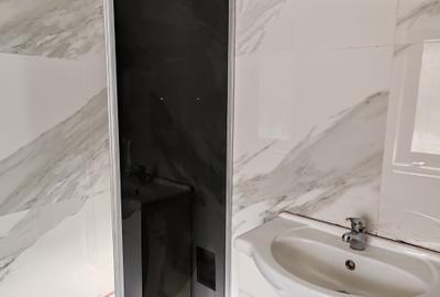 Casă cu 3 camere cu Canalizare în Bartolomeu - 11