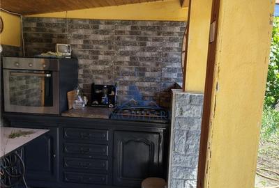 Casă cu 9 camere cu Teren 741 Mp în Central - 1