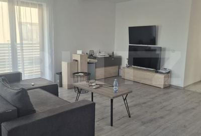 Casă cu 3 camere decomandat în Central