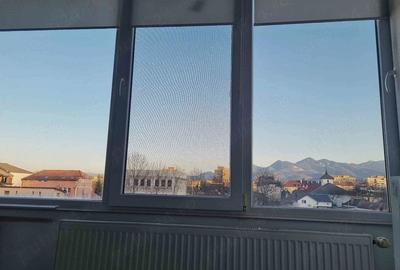 Apartament cu 2 camere semidecomandat în Județean