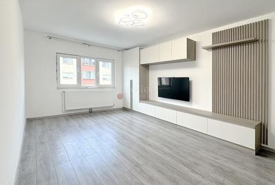 Apartament cu 2 camere decomandat, mobilat în Tractorul - 2