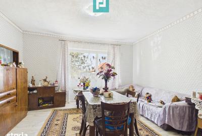 Casă cu 3 camere cu Teren 1046 Mp în Subcetate