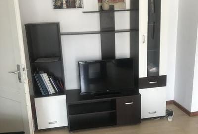 Apartament cu 2 camere decomandat, mobilat în Calea Victoriei