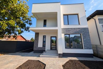 Casă individuală cu 5 camere cu Canalizare în Tunari