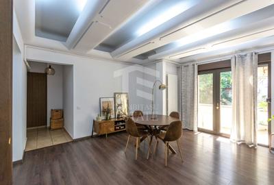 Apartament cu 4 camere semidecomandat în Arcul de Triumf