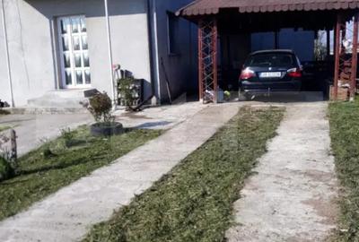 Casă cu 3 camere cu Teren 1700 Mp în Central