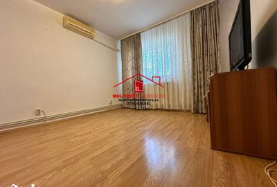 Apartament cu 3 camere decomandat în C5 - 2