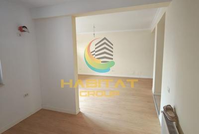 Casă cu 4 camere cu Canalizare în Central