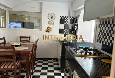 Apartament cu 4 camere decomandat, mobilat în Central
