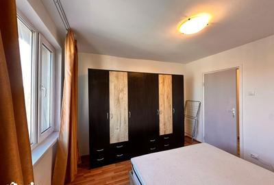 Apartament cu 2 camere decomandat în Tei
