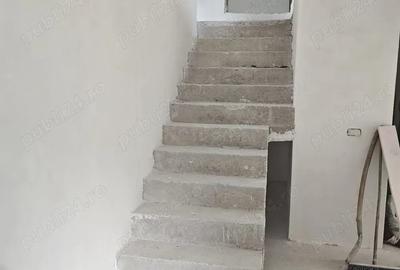 Casă cu 5 camere în Berislăvești - 10