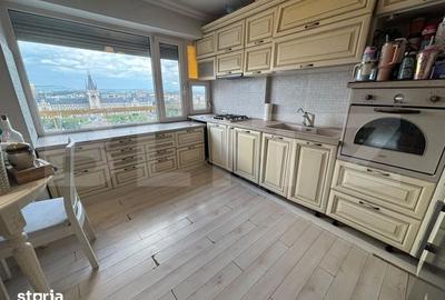 Apartament cu 4 camere decomandat în Ultracentral