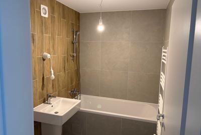 Apartament cu 2 camere semidecomandat în Tractorul - 2