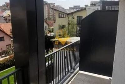 Apartament cu 3 camere nedecomandat, mobilat în Central - 6