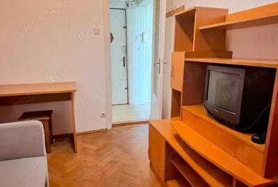 Apartament cu 3 camere semidecomandat în Take Ionescu