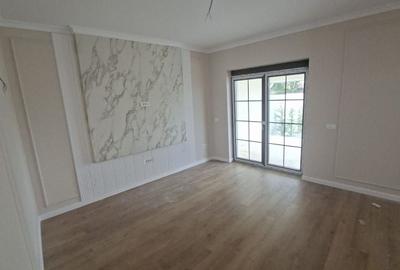 Casă cu 5 camere cu Teren 250 Mp în Mircea cel Bătrân