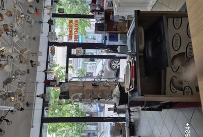 Spațiu comercial, de 80 mp, în Central - 2