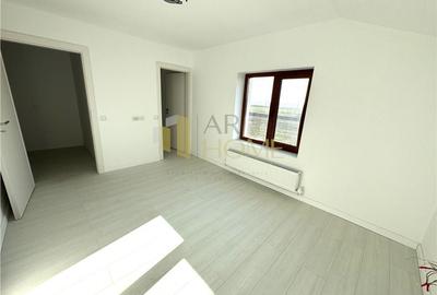 Duplex cu 4 camere cu Canalizare în Strejnicu - 8