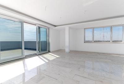 Apartament cu 4 camere semidecomandat în Metalurgiei