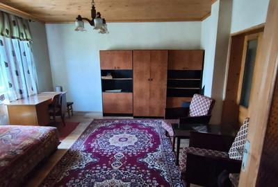Casă cu 5 camere cu Teren 1200 Mp în Central - 9