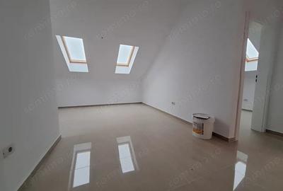 Apartament cu 3 camere decomandat în Chișoda - 9