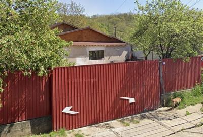 Casă cu 4 camere în Exterior Vest