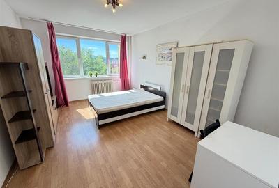 Apartament cu 2 camere decomandat în Podu Roș