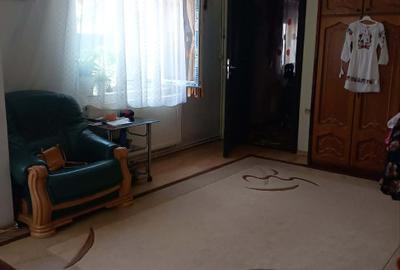 Casă individuală cu 5 camere cu Teren 161 Mp în P-ța Muncii - 1