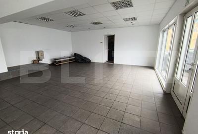 Spațiu comercial, de 77 mp, în Central