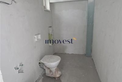 Apartament cu 3 camere decomandat în Titulescu - 10