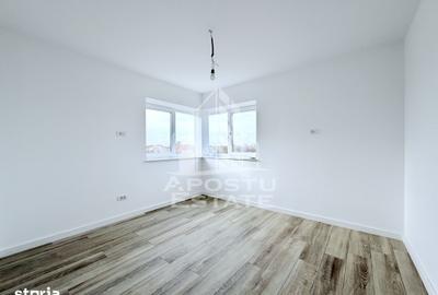 Casă cu 4 camere cu Teren 215 Mp în Ronaț