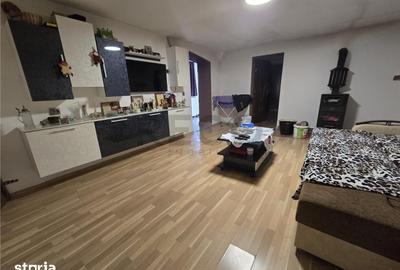 Casă cu 5 camere cu Teren 2088 Mp în Mădăras - 13