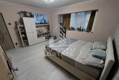 Apartament cu 3 camere decomandat, mobilat în Dâmbovița