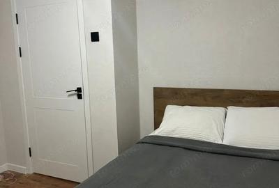 Garsonieră decomandată în Gorjului
