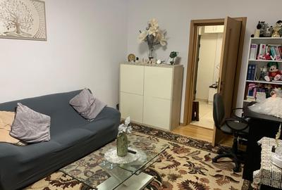 Apartament cu 2 camere decomandat, mobilat în Exterior Est
