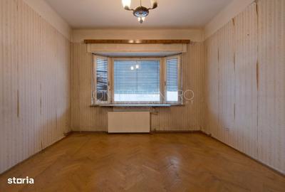 Apartament cu 4 camere decomandat în Armeneasca