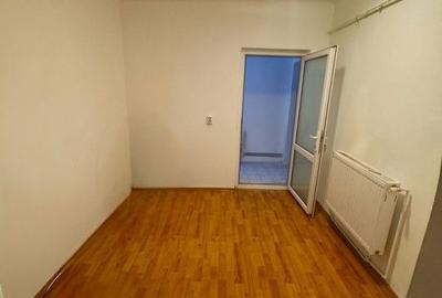 Casă cu 4 camere în Central - 6