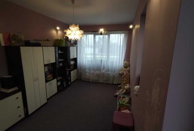 Casă cu 4 camere în Iosif