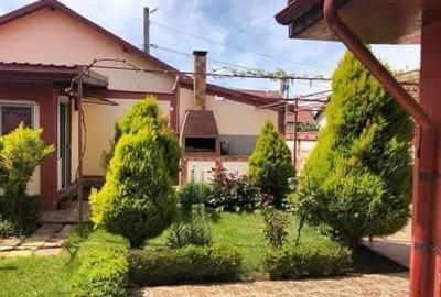 Casă individuală cu 3 camere cu Garaj în Sud - 1